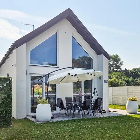 3 Bedroom Gorgeous In Wapnica *